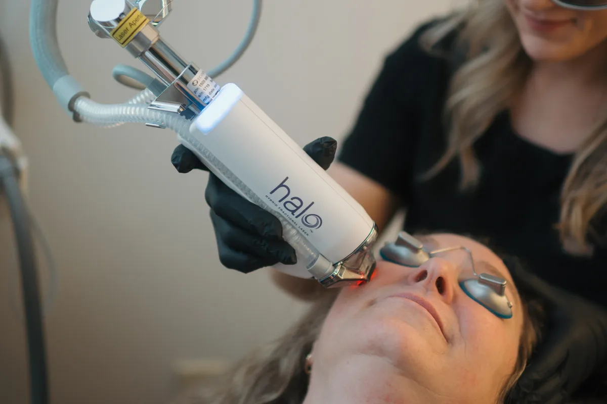Jessica performing a Halo Pro laser treatment at Oak Haus