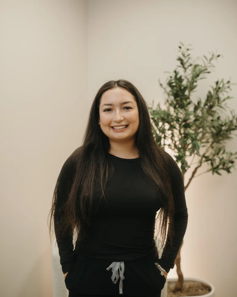Isabelle, Front Desk at Oak Haus Facial Aesthetics